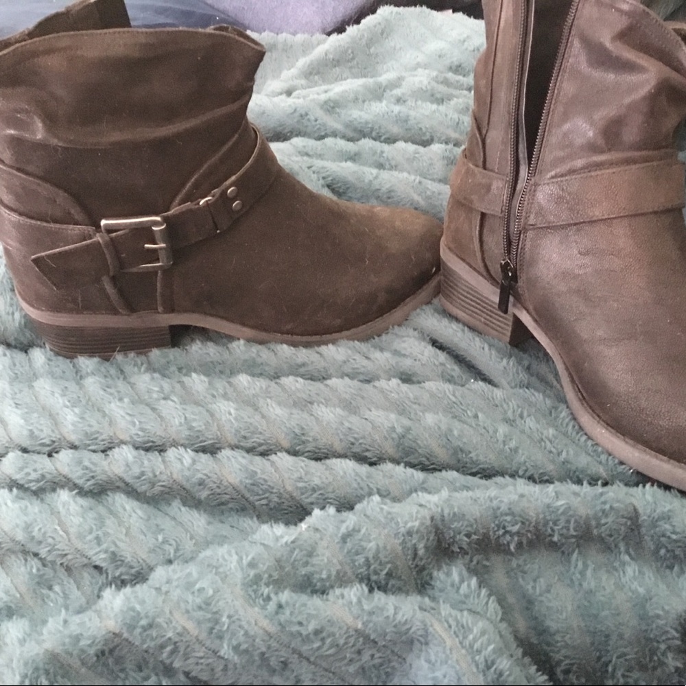 Black torrid ankle boots, size 10 w, side zip, new wo tags